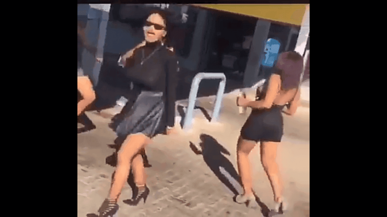 john vuli gate dance video Mzansi247 ekasi dance video.