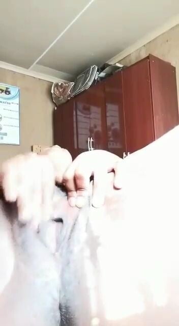 African pussy xxx mature spread her pussy lips.