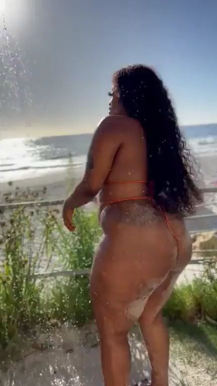 Phat booty on the beach.