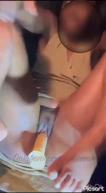 Sa porn videos Ayanda fucking her coochie with a huge toy.