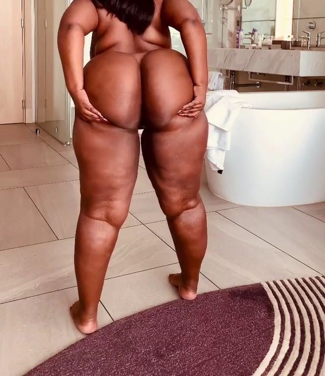 Ass spread