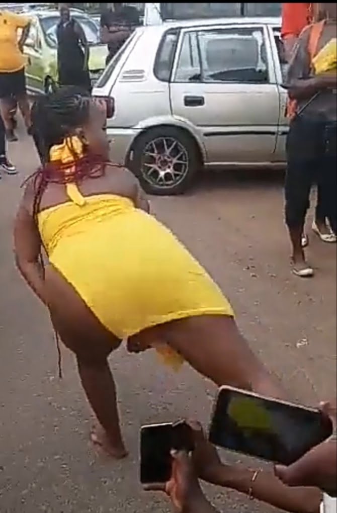 Mzansi naked pussy ekasi magosha dancing nude in public.