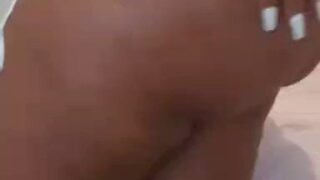 Big booty african slut The body play with her pussy.