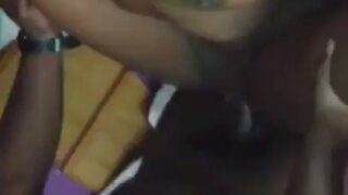 Bhebha umfazi omdala aze akhale achame video.