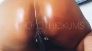 Mzansi big booty porn star twerk on a huge black toy!