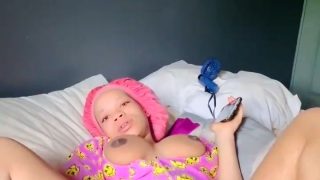 Mzansi pussy on twitter Milky the don masturbating her pink twat.